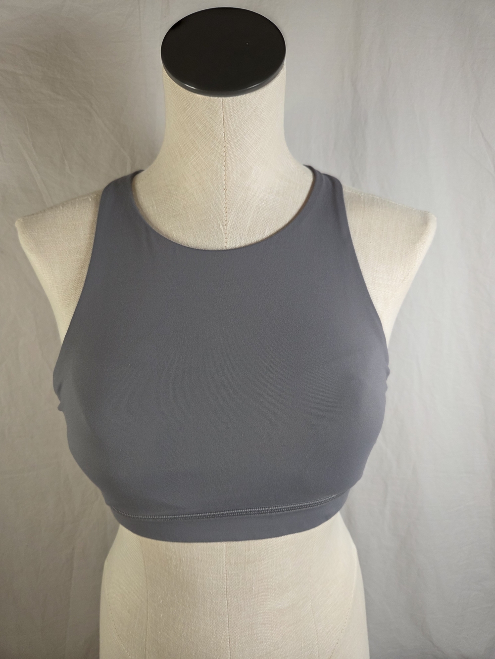 Lululemon Energy Bra High Neck *Medium Support, B–D Cup Asphalt Grey Size 8 EUC